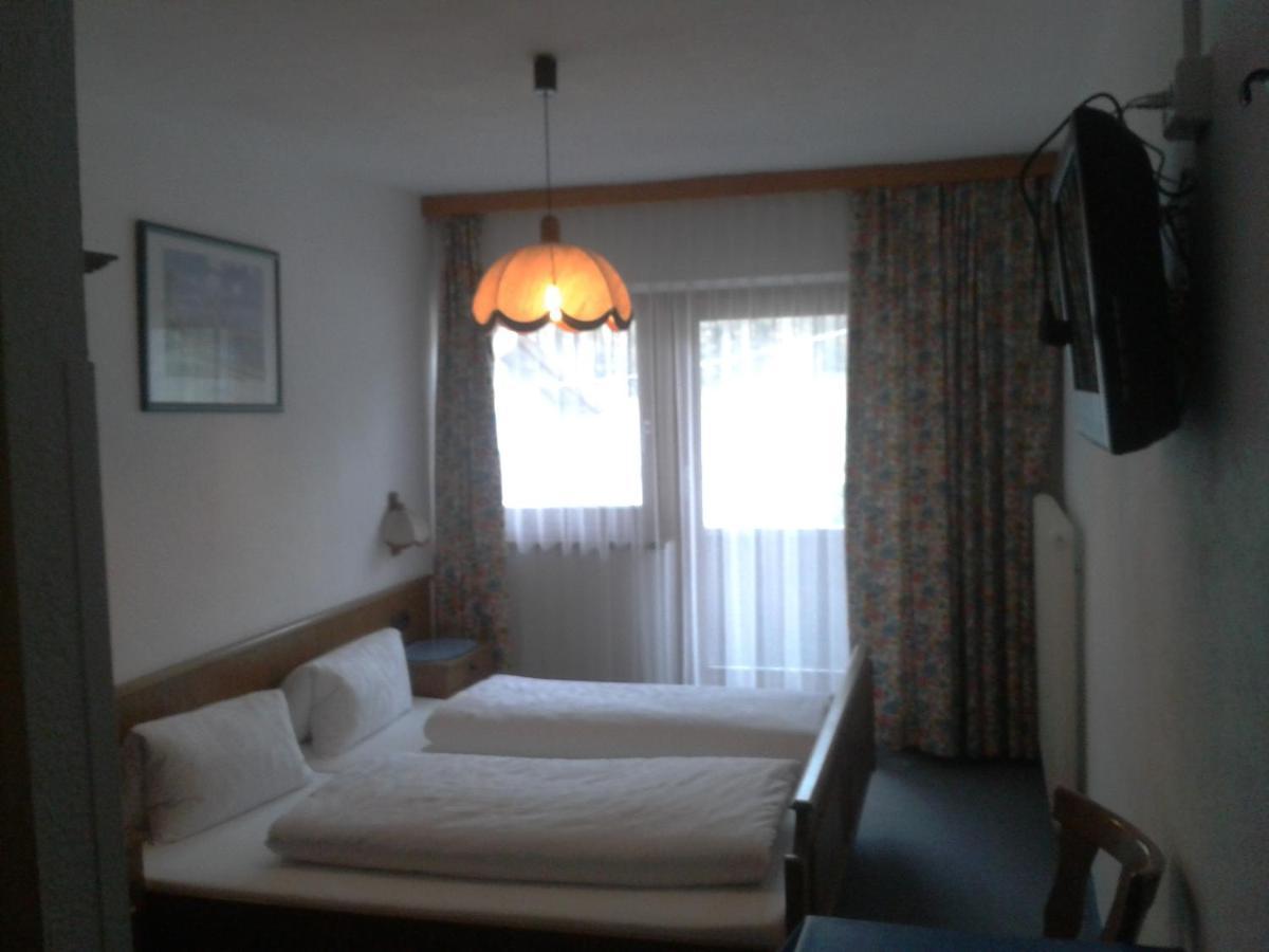 Gaestehaus Riml Langenfeld Room photo